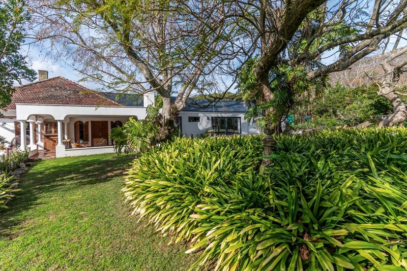 To Let 5 Bedroom Property for Rent in Zwaanswyk Western Cape